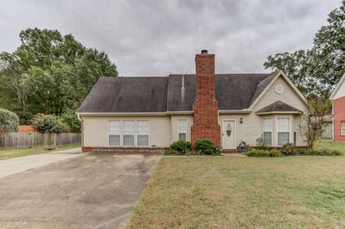 6890 Lake Forest Dr, Walls, MS 38680-8973