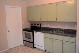 9453 Manorford Dr, Cleveland OH  44130-3239 exterior