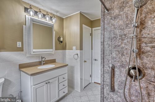 135 Red Mill Rd, Etters PA  17319-9329 exterior