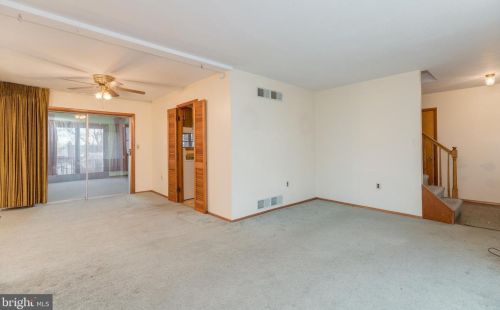 427 Holiday Dr, Aberdeen MD  21001-1813 exterior