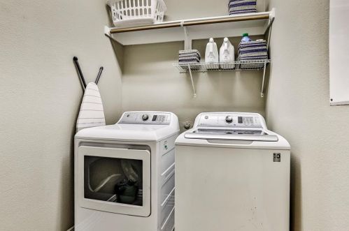 4233 San Pedro Ct, Fort Worth TX  76179-6802 exterior