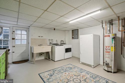 426 Durham St, Philadelphia PA  19119-1222 exterior