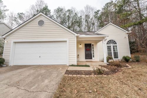 305 Summerchase Ln, Holly Springs, GA 30189-6176