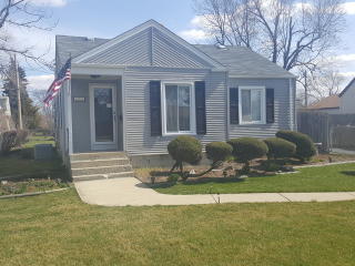 111 Caryl Ave, Melrose Park, IL 60164-2211
