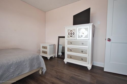 126 Virginia Ave, Lavallette NJ 08735-2439 exterior