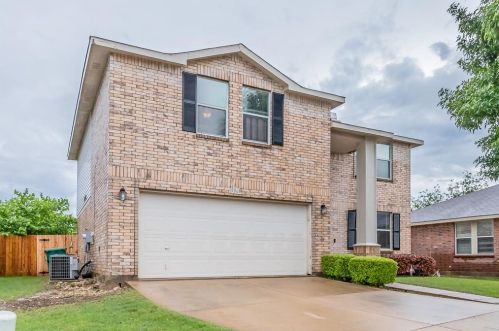 5068 Village Stone Ct, Fort Worth, TX 76179-7308