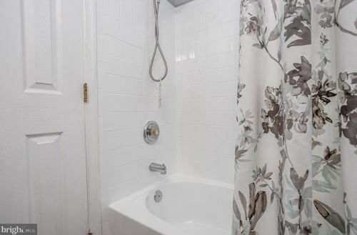234 Woodland Green Way, Aberdeen MD  21001-2945 exterior