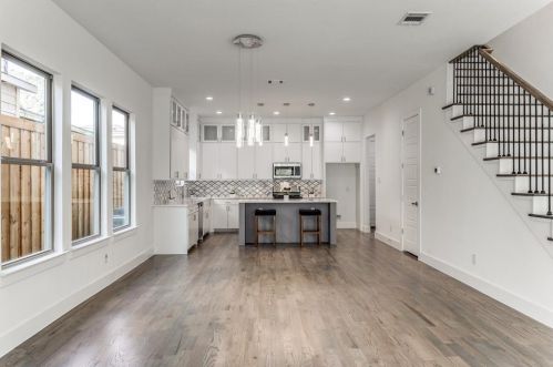 623 9 St, Dallas TX  75208-4901 exterior