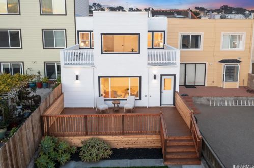1767 40th Ave, San Francisco CA  94122-4039 exterior