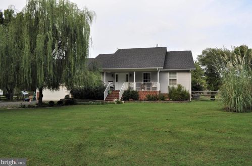 423 Haulover Cir, Montross, VA 22520-8838