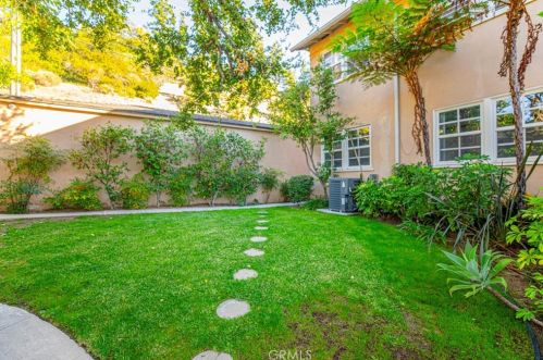 1100 Verdugo Rd, Glendale CA  91208-2918 exterior
