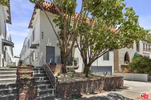 843 11th St, Santa Monica CA  90403-1633 exterior