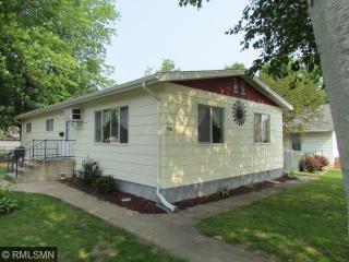 918 12th St, Brainerd, MN 56401-4203
