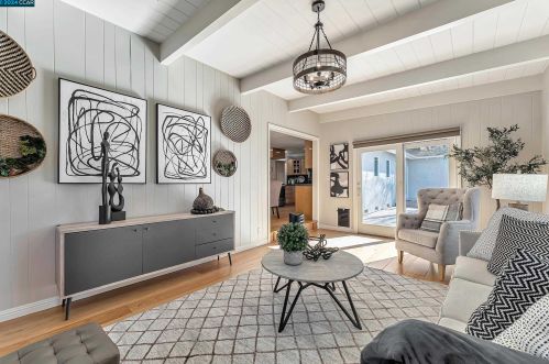 84 Muth Dr, Orinda, CA 94563-2819