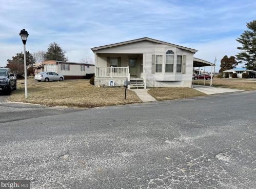 17 Oak Dr, Erial, NJ 08081-1808