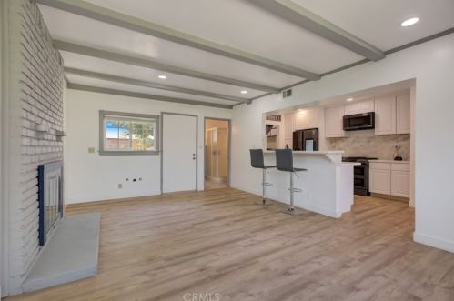 1105 Fairvale Ave, Covina, CA 91722-2832