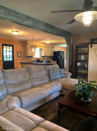 2223 Brown Rd, Martin, GA 30557-4134
