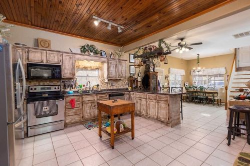 8042 Fm 2021, Pollok, TX 75969-4482