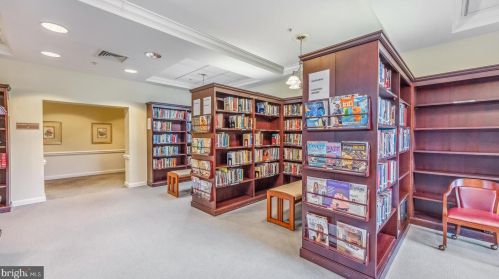 2304 Windrow Dr, Princeton NJ 08540-5020 exterior