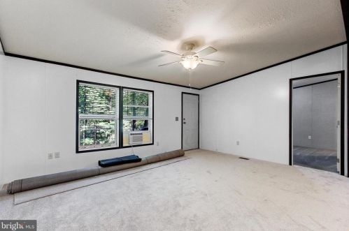 1148 Moulstown Rd, Hanover PA 17331-6853 exterior