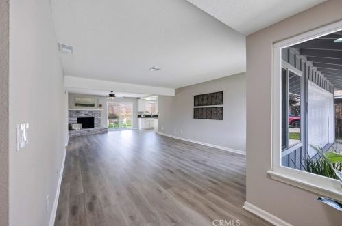 6969 Hillside Ave, Riverside CA  92504-2071 exterior