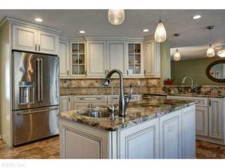 312 Franconia Dr, Chesapeake, VA 23322-5499