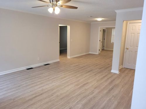 17 Brittany Way, Atlanta GA  30324-2962 exterior