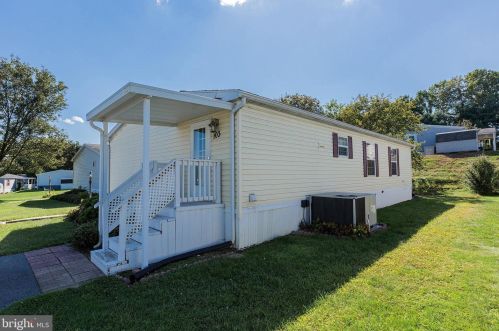 103 Goldenrod Ct, Lancaster, PA 17603-2175