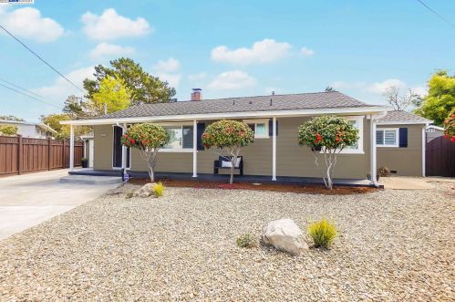 22478 Cameron St, Hayward, CA 94546-6514