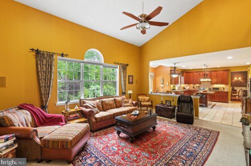 13 Colts Run Rd, Princeton NJ  08540-8593 exterior