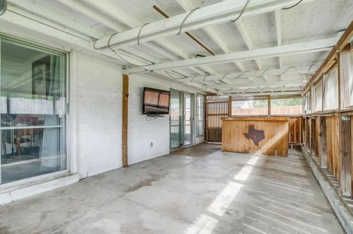 6229 Wheaton Dr, Fort Worth TX  76133-2748 exterior