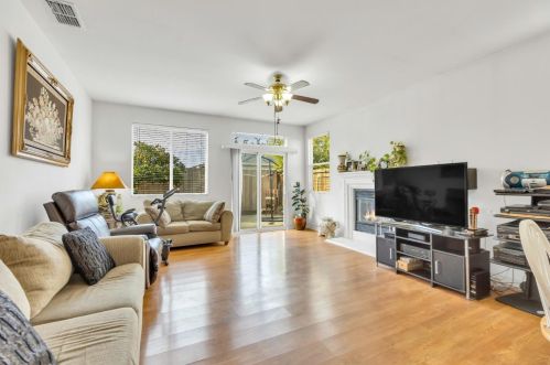 2111 Moss Oak Way, Stockton, CA 95205-2669