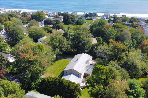 54 Baker Ave, Rye, NH 03870-2602