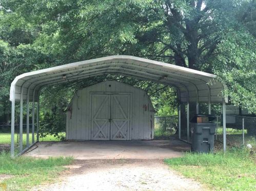 107 Club Dr, Locust Grove, GA 30248-3103