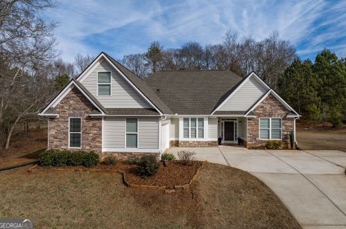 71 Linda St, Colbert, GA 30628-6622