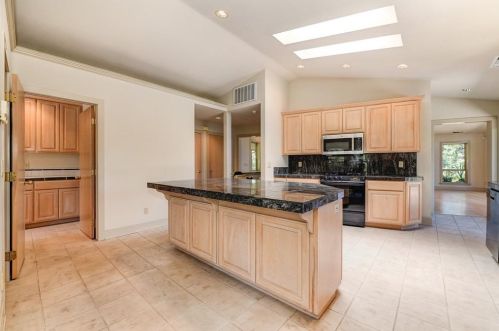 1250 Dallimore Rd, Cape Horn, CA
