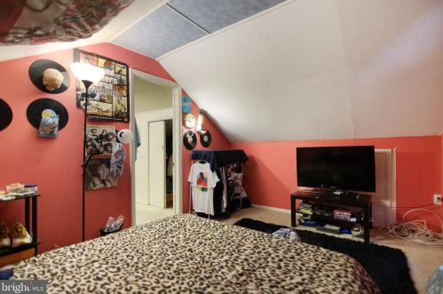 7227 16 Ave, Silver Spring MD 20912-7045 exterior