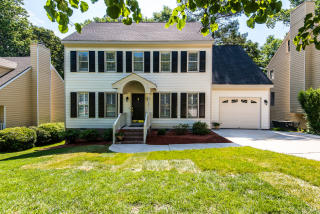 2720 Moorsfield Ct, Raleigh, NC 27604-4887
