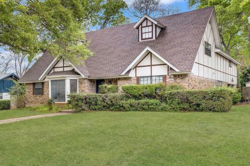 4025 Diamond Loch, Fort Worth TX  76180-8719 exterior