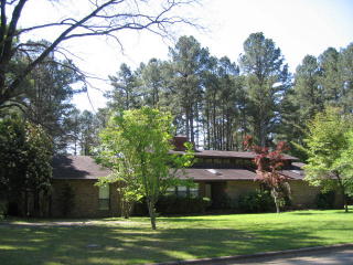 1765 Hollyhill Dr, Camden, AR 71701-3117