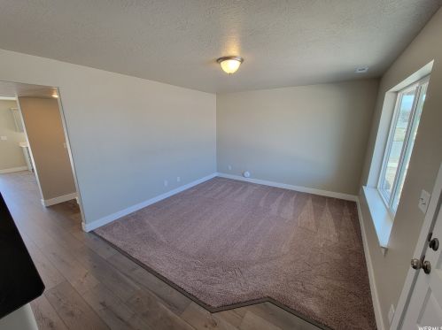 216 200, Woodland Hills UT 84653-8400 exterior