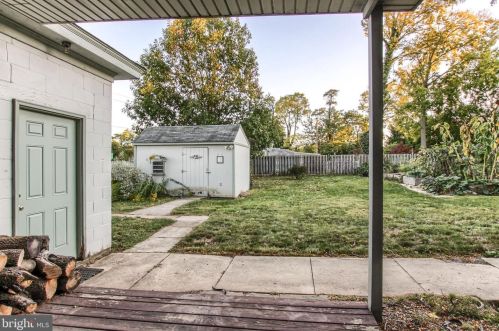 251 Hanover St, Carlisle PA  17013-1928 exterior