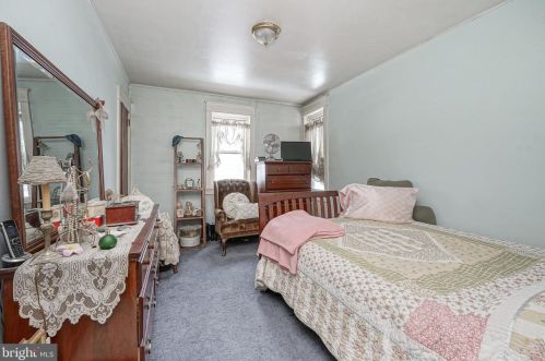 327 Haddon Ave, Camden NJ 08103-2854 exterior