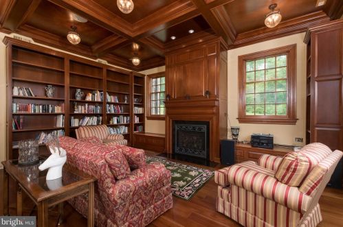 80 Mapleton Rd, Princeton NJ  08540-9668 exterior
