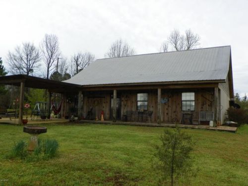 3212 Erin Lucern Rd, Neshoba, MS 39365-8985