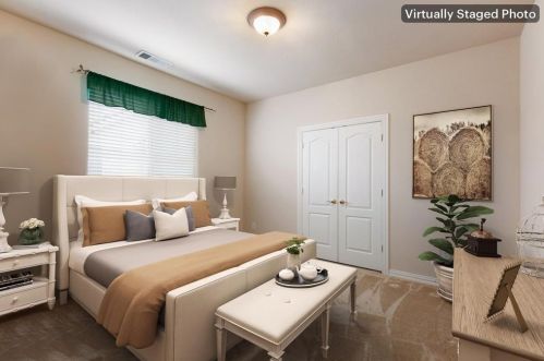 1742 Auburn Dr, Carrollton TX 75007-1452 exterior