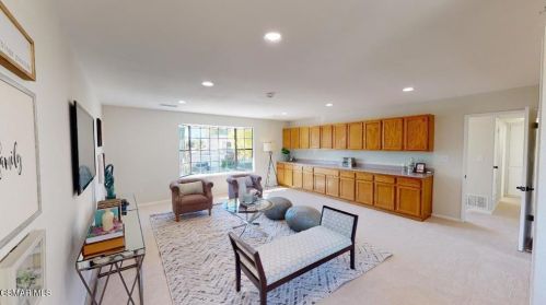 2007 Rhoda St, Simi Valley CA 93065-3539 exterior