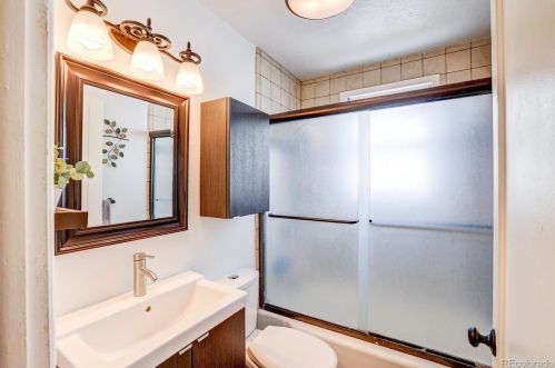 3265 Marion St, Englewood CO 80113-3951 exterior