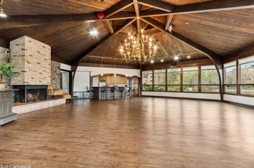 1217 Old Wilke Rd, Arlington Hts IL  60005-2974 exterior