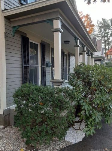 27 Cook St, Torrington, CT 06790-6421